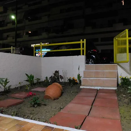 Apartment Studio Paralia *